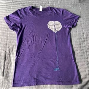4/$20 Heart balloon graphic t-shirt, size small